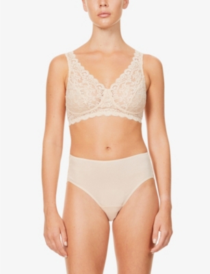 Hanro Moments Stretch-lace Maxi Briefs In Beige