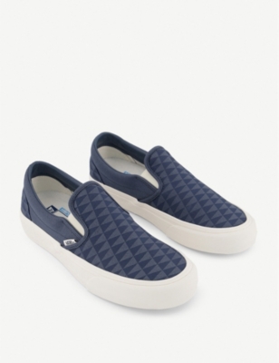 vans classic slip on trainers geometric black true white