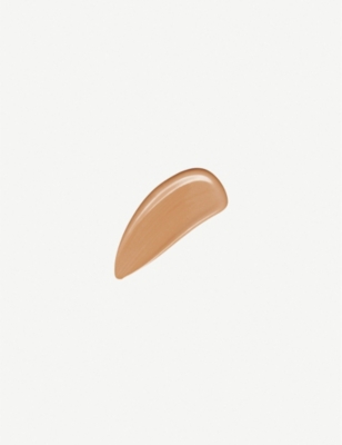 Shop Giorgio Armani Luminous Silk Foundation In 5.9