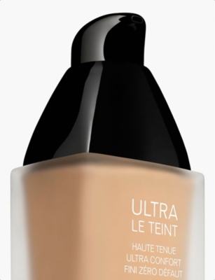 CHANEL: <STRONG>ULTRA LE TEINT</STRONG> Ultrawear All-Day Comfort Flawless Finish Foundation 30ml
