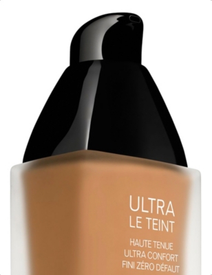 Shop Chanel Bd131 Ultra Le Teint Ultrawear All-day Comfort Flawless Finish Foundation 30ml
