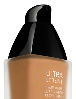 Shop Chanel Bd131 Ultra Le Teint Ultrawear All-day Comfort Flawless Finish Foundation 30ml