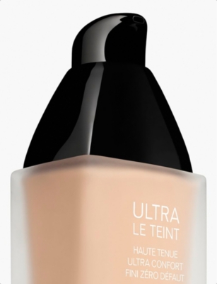 CHANEL: <STRONG>ULTRA LE TEINT</STRONG> Ultrawear All-Day Comfort Flawless Finish Foundation 30ml