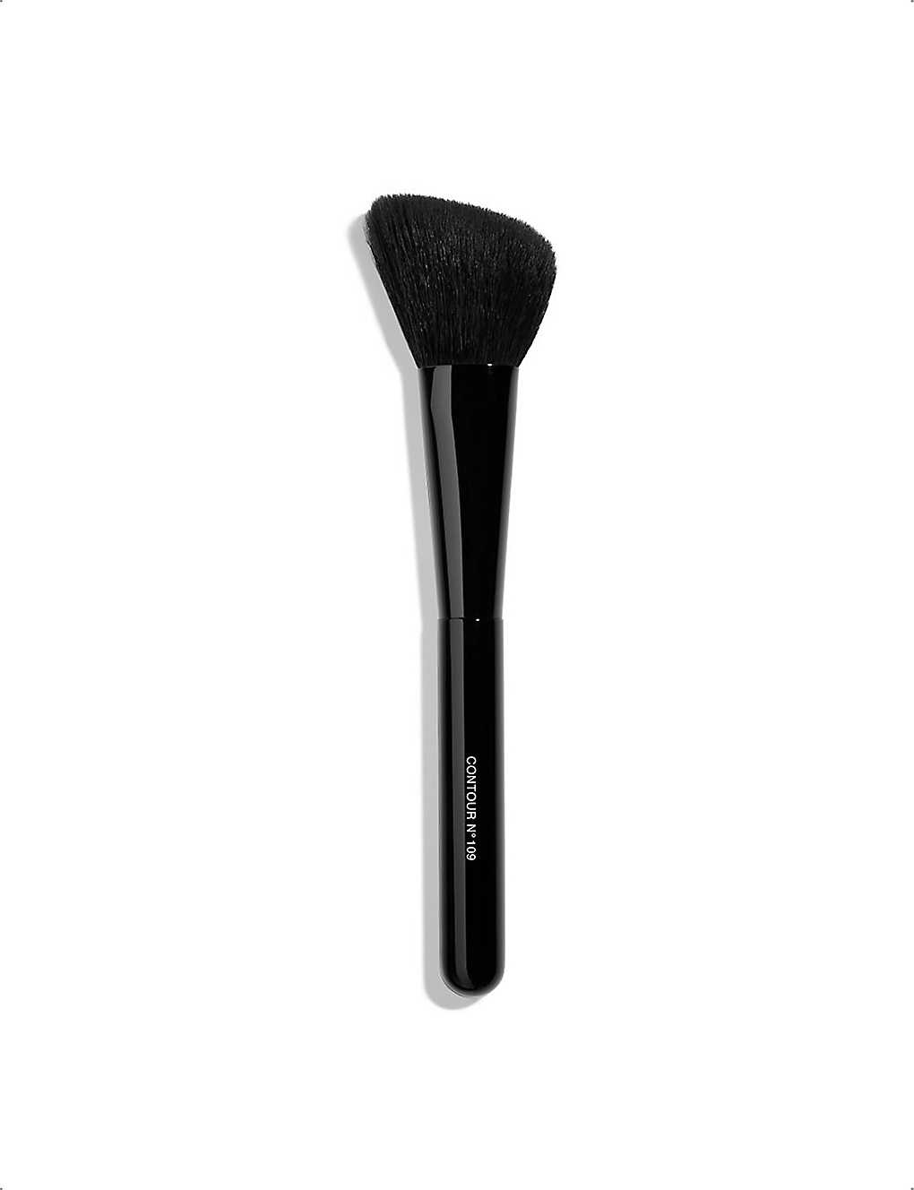 Chanel <strong>pinceau Contour N°109</strong> Contour Brush In Multi