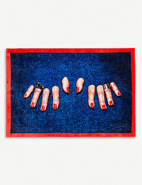 SELETTI: Fingers 梭织毯 280 x 200 厘米