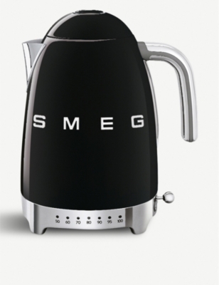 SMEG control stainless-steel 1.7L | Selfridges.com