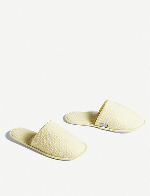HAY: Waffle cotton slippers