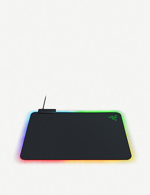 RAZER: Firefly V2 Gaming Mouse Pad
