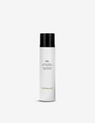 HOURGLASS: Veil Soft Focus setting spray 120ml