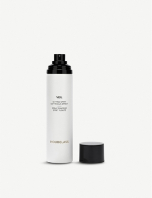 HOURGLASS: Veil Soft Focus setting spray 120ml