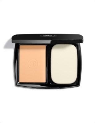 <STRONG>ULTRA LE TEINT</STRONG> All–Day Comfort Flawless Finish Compact Foundation 30ml - B50