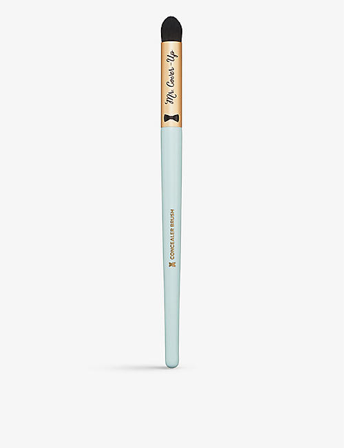TOO FACED: Mr. Cover Up concealer brush