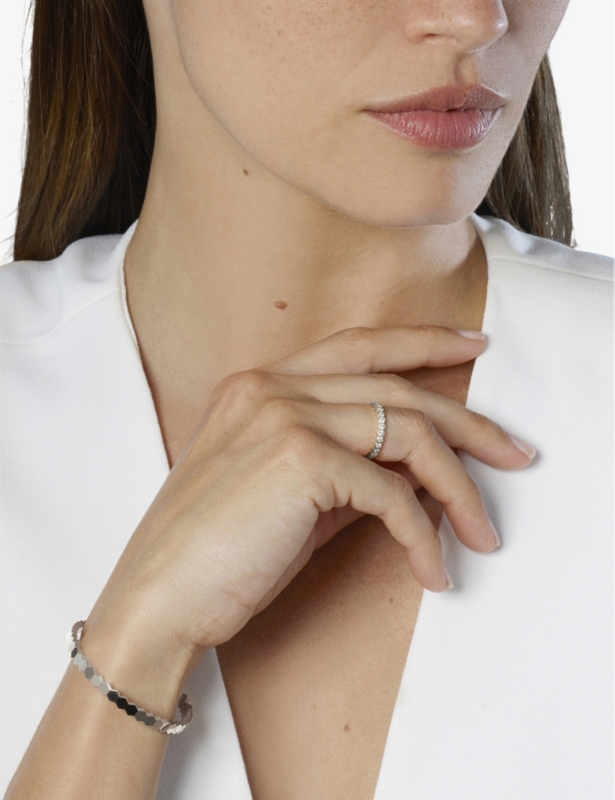 Bee de Chaumet 18ct white-gold bangle