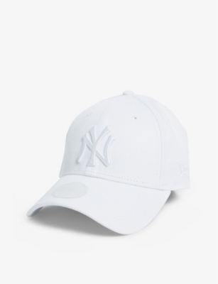 New Era 9forty New York Yankees Cotton Baseball Cap In White