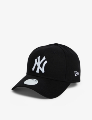 New Era Black 9Forty League Essential New York Yankees Cap