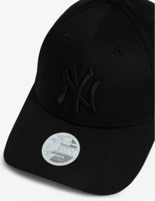 Shop New Era 9forty New York Yankees Cotton Baseball Cap In Black/black
