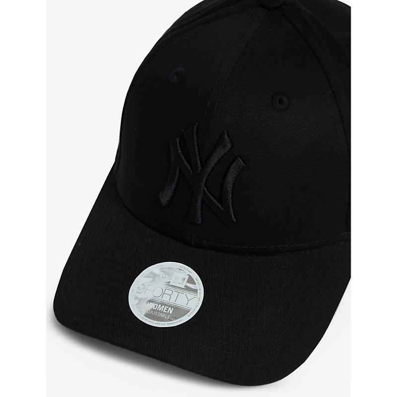 Shop New Era 9forty New York Yankees Cotton Baseball Cap In Black/black
