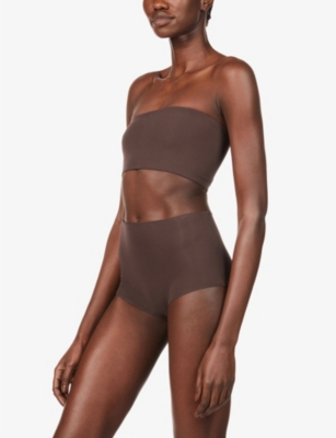 Shop Skims Fits Everybody Stretch-woven Bandeau Bra In Cocoa