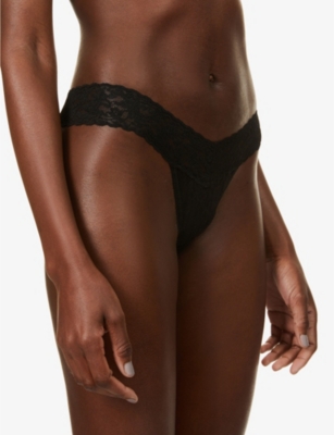 Hanky Panky Hp Sig Lace Low Thong In Black