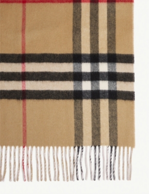 white burberry scarf