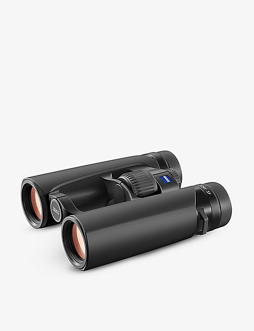 ZEISS: Victory SF 8x32 binoculars