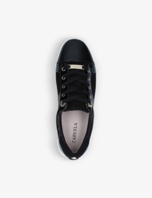 nike shoes swoosh on toe