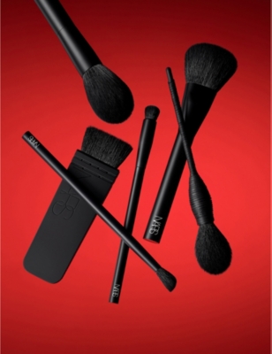 Shop Nars #27 Brow Defining Brush