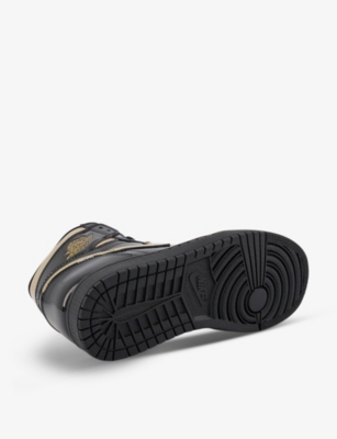 jordan high top trainers