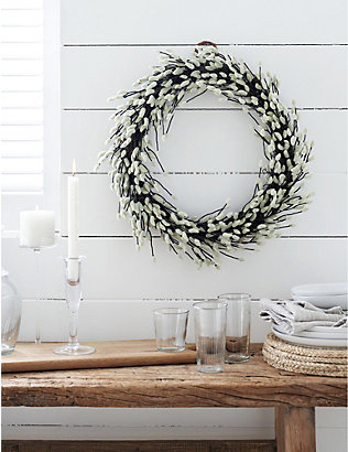 THE WHITE COMPANY: Pussy Willow polyethylene and natural vine Christmas wreath 50cm