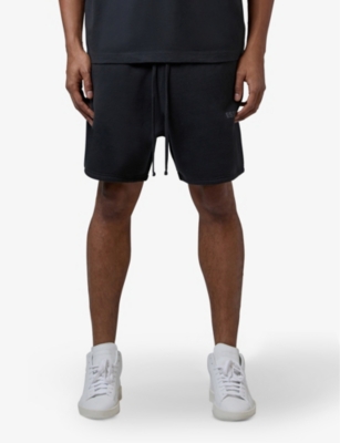 nike essentials shorts in mid grey