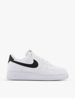 white air force 1 o7 trainers