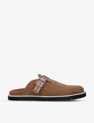 Mesa closed-toe sued...