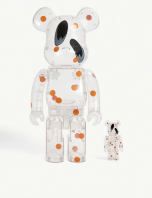 Be@rbrick 100% and 400% figurines 