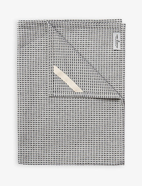 TORI MURPHY：Holkham 棉质华夫格针织茶巾