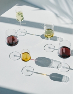 IITTALA: Essence white wine glasses set of four