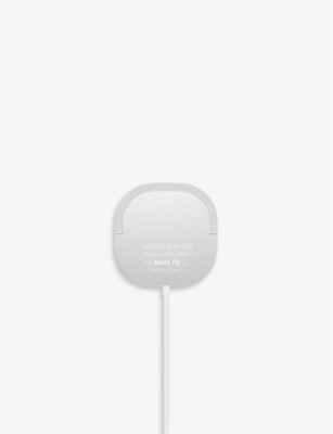 Qi magnetic fast charger with stand