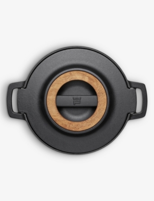 FISKARS: Norden cast-iron casserole pot 37.8cm