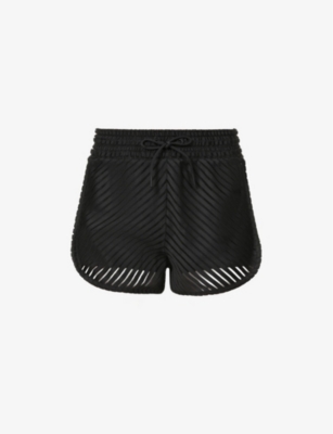 Shadow mid-rise stre...