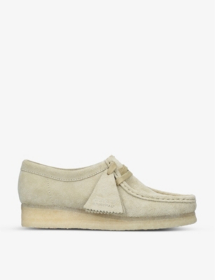 wallabee clarks suede