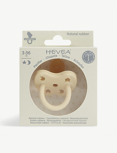 HEVEA: Seamless orthodontic natural rubber pacifier