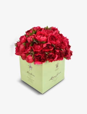 MOYSES STEVENS: Moonstruck bouquet