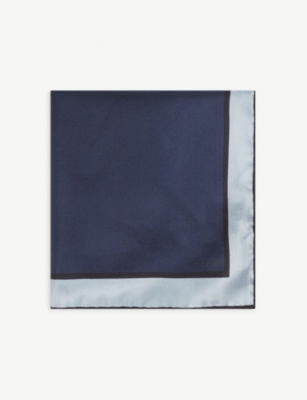 Contrasted trimmed s...