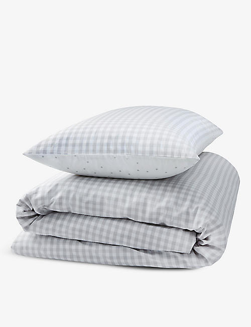 THE LITTLE WHITE COMPANY: Reversible gingham organic cotton pillowcase 36cm x 58cm