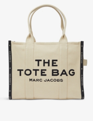 Marc jacobs luggage 2025 tag tote bag