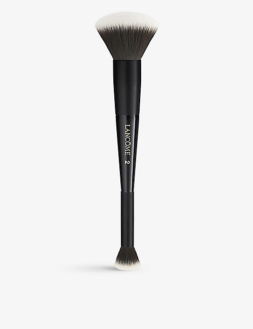 LANCOME: Airbush N°2 foundation and concealer brush