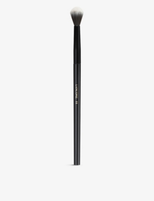 LANCOME: 11 Precision Crease brush