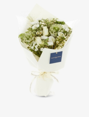AOYAMA FLOWER MARKET: Innocent Glow roses bouquet