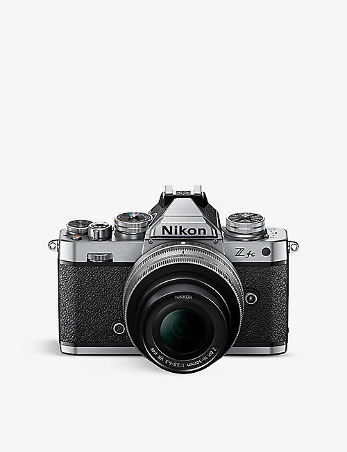 NIKON: Z Fc and Z DX16-50 mm Lens kit