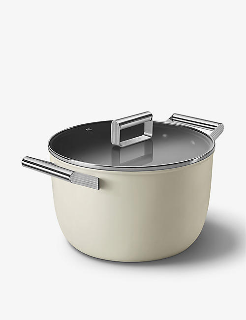 SMEG: Two-handle aluminium casserole dish 26cm