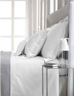 Yves Delorme Blanc Roma Blanc King-size Cotton Fitted Sheet 150cm X 200cm Emperor In Blanc